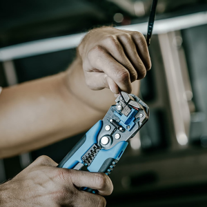 Клещи за оголване на кабели