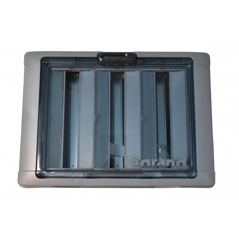 001926 Табло PLEXO³ 3х18М, IP65, ОМ, гумени входове, PE, Legrand_small