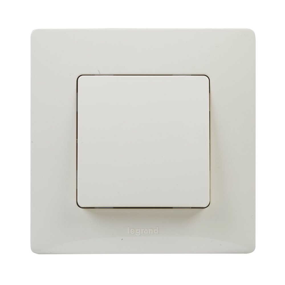 396429 Legrand Бутон 6А с рамка Niloe крем - до изчерпване на количествата_small
