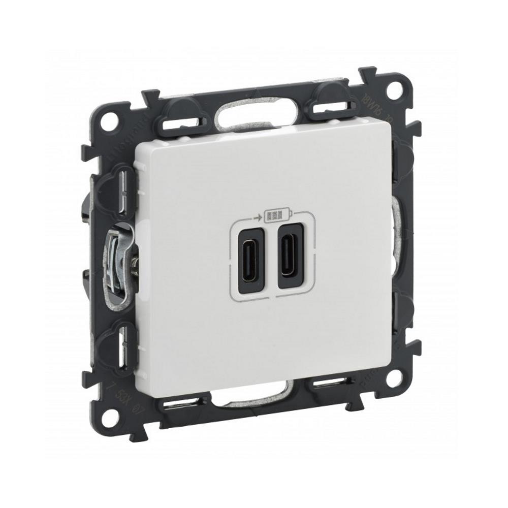 753107 Legrand Двойно USB Type C + C 3 A 15W Valena life Бяло_small