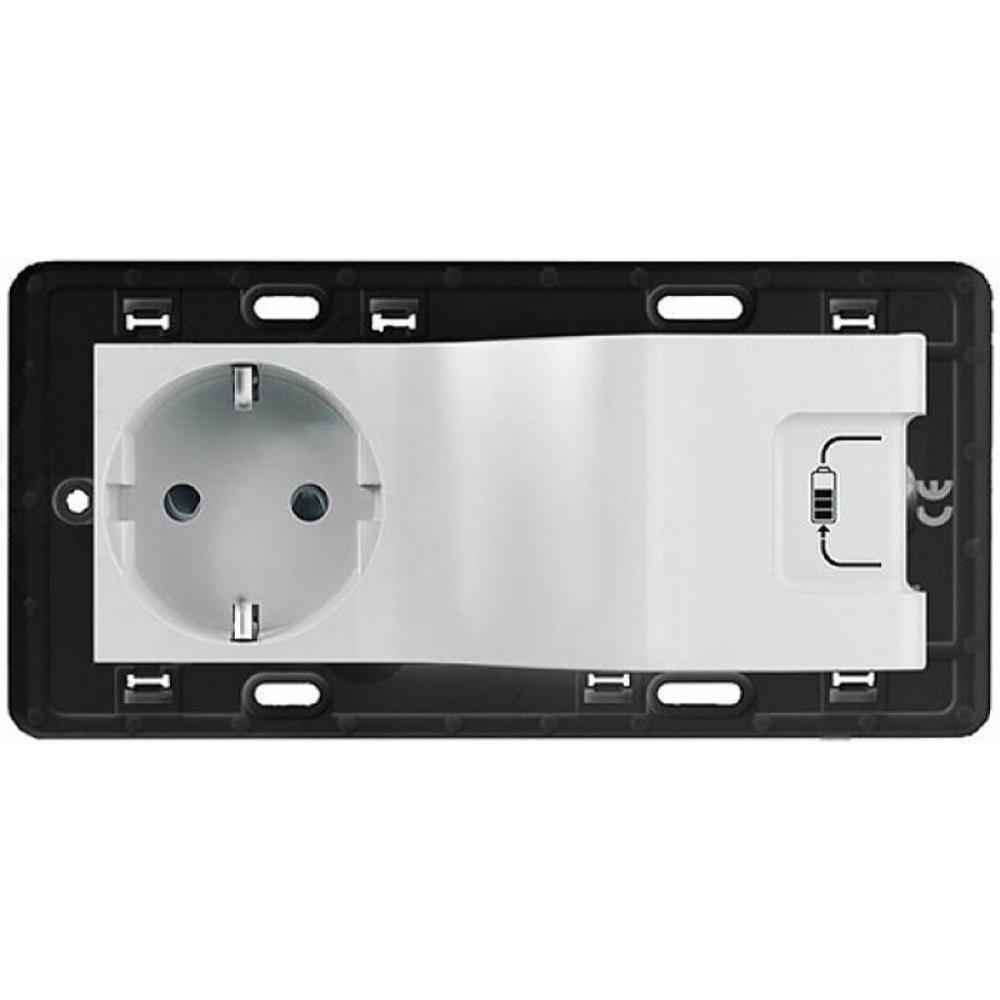 753110 Legrand Комбиниран контакт 2P+E/USB 1500mA Valena life Бяло - До изчерпване