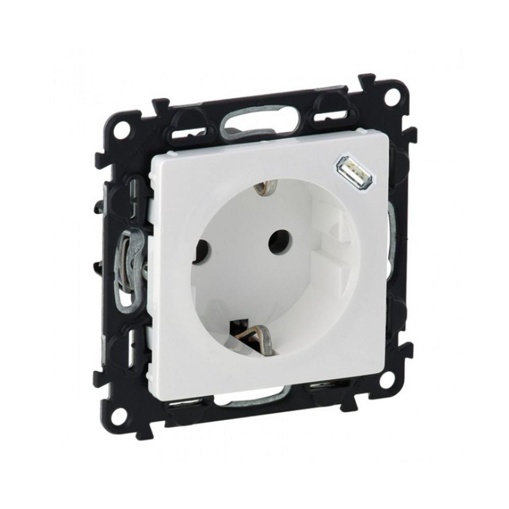 753135 Legrand Контакт шуко 2P+E, USB C, Valena life Бяло