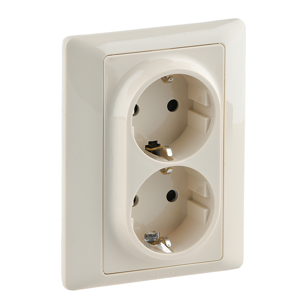 755703 Двоен контакт Valena Life с рамка 2X2P+E Schuko 16A, авт. клеми, крем, Legrand