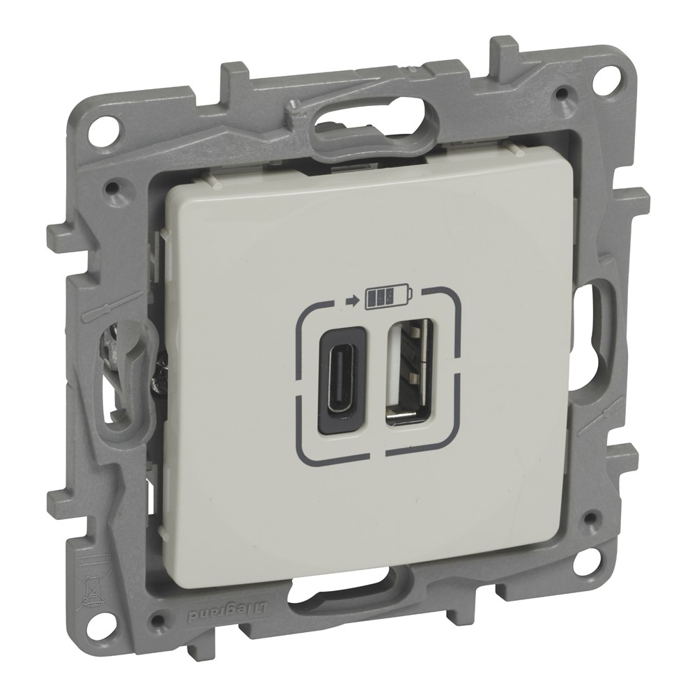 764697 Legrand Двоен USB контакт 2P, A + C тип Niloe, Крем