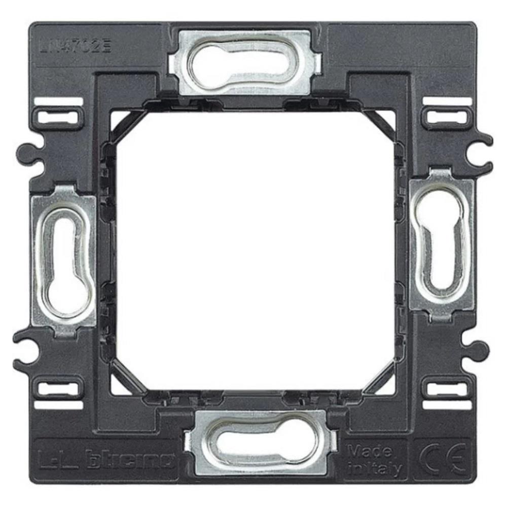 LN4702E Носеща рамка  2М LIVING LIGHT AIR Bticino