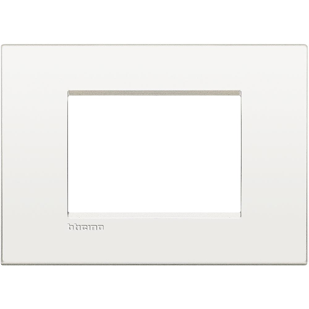 LNC4803BN РАМКА 3M  Living Light AIR Pure white Bticino