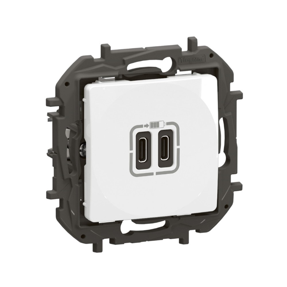 NP3404WH Контакт 2xUSB Niloe NEW, C+C, 15W 3A, бързо зареждане, бял, Legrand
