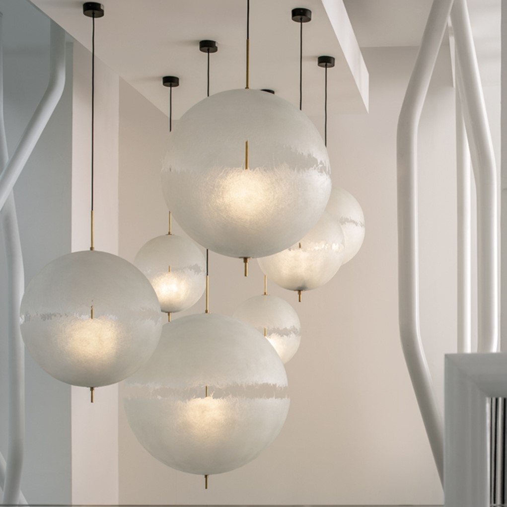 PostKrisi 67 Ø80 cm white/nickel rod and base 3xE27 8W LED bulb Осветително тяло Catellani&Smith_small