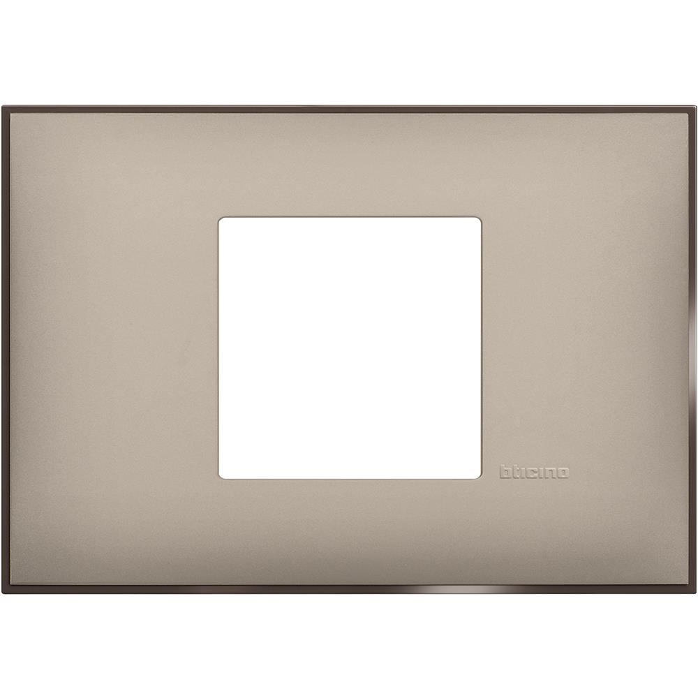 R4819CS Декоративна рамка 2М, италиански стандарт, Крем сатен Bticino Classia