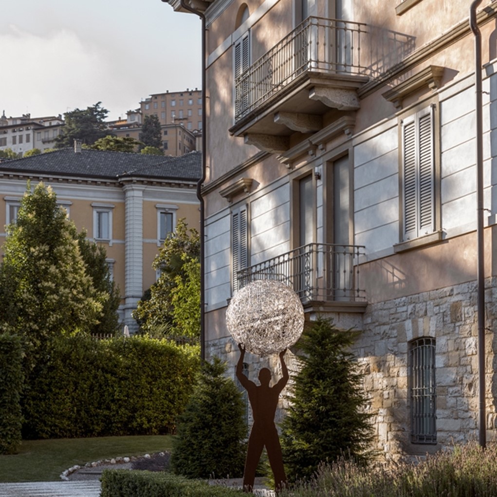 UIPL Стояща градинска лампа Uomo della Luce Ø100 cm 20xG4 1,5W 12V DC LED, alum, Catellani&Smith_small