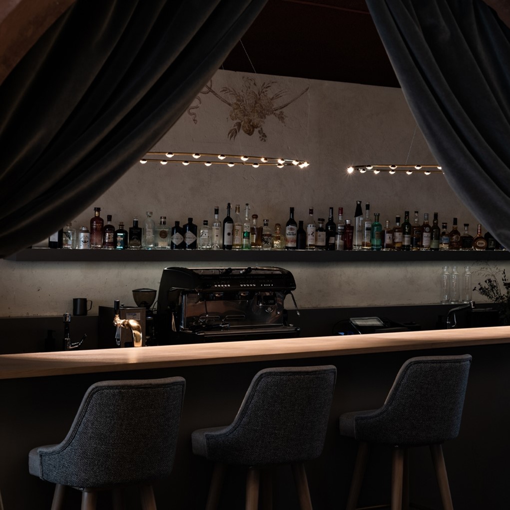 PL22 Окачен осветител Petites Lentilles, LED лента 4W 3000K 475lm, основа Ø17×4см, овал 120×60см, white/brass, Catellani&Smith_small